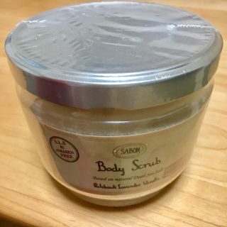 サボン(SABON)のザボン ボディ スクラブ パチョリ ラベンダー バニラ(ボディスクラブ)