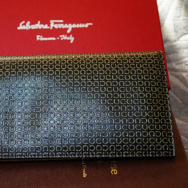 Salvatore Ferragamo(サルヴァトーレフェラガモ)のフェラガモ 長財布 メンズのファッション小物(長財布)の商品写真