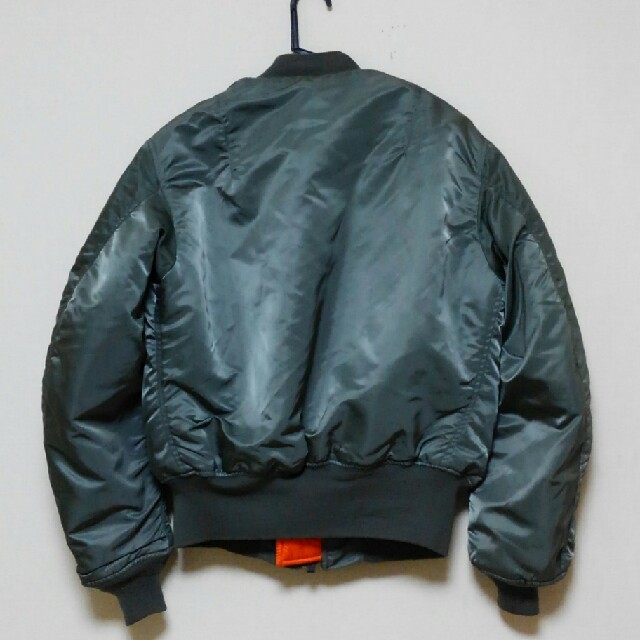 ALPHA INDUSTRIES(アルファインダストリーズ)の【たいぴょん様専用】アルファ MA-1  68復刻【★USA製★Msize★】 メンズのジャケット/アウター(フライトジャケット)の商品写真