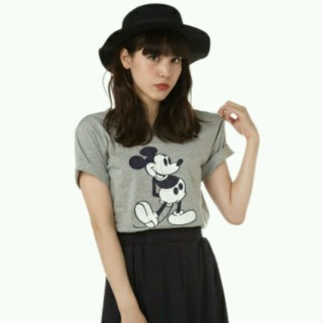 moussy(マウジー)のmoussy新作ミッキーTシャツ新品 レディースのトップス(Tシャツ(半袖/袖なし))の商品写真