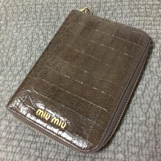 ミュウミュウ(miumiu)の美品 【miu miu  ミュウミュウ】COCCO LUX 手帳 カバー(その他)