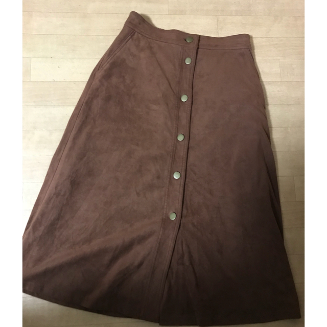 w closet(ダブルクローゼット)のスウェードロングスカート レディースのスカート(ロングスカート)の商品写真