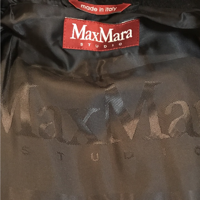 Max Mara(マックスマーラ)の【新品】マックスマーラ 黒 ウール コート レディースのジャケット/アウター(ロングコート)の商品写真