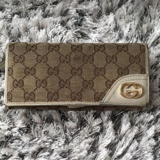 グッチ(Gucci)のGUCCI グッチ 2つ折り財布 長財布 GGキャンバス　ベージュ(財布)