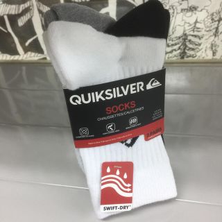 クイックシルバー(QUIKSILVER)の【新品三枚セット】クイックシルバーのソックス三枚組 機能素材が心地良い靴下(ソックス)