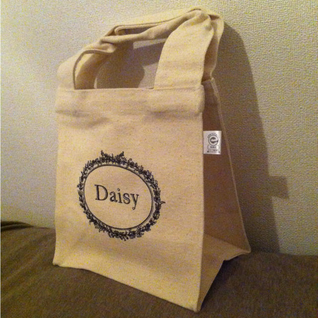 Daisy(デイジー)のDaisy☆バッグ☆お弁当入れにいいかも レディースのバッグ(ショップ袋)の商品写真