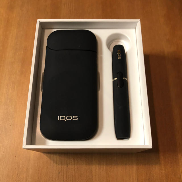 IQOS(アイコス)のIQOS アイコス ネイビー 中古美品 メンズのファッション小物(タバコグッズ)の商品写真