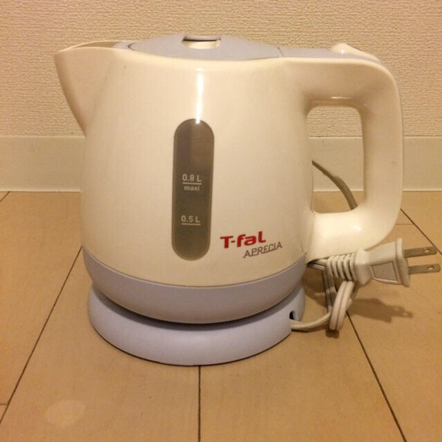 T-fal(ティファール)のT-fal 電気ケトル 0.8L  スマホ/家電/カメラの生活家電(電気ケトル)の商品写真