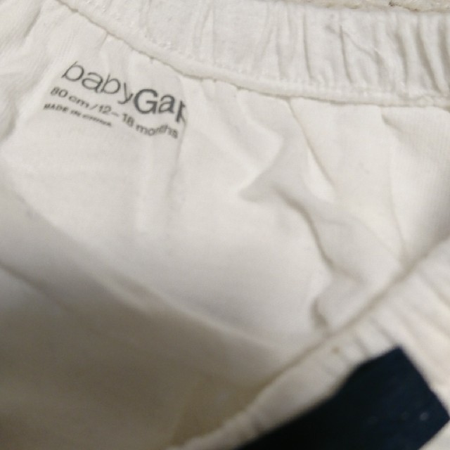 babyGAP(ベビーギャップ)のはるひな様専用 babygap 無地ロンパース2枚セット 80 キッズ/ベビー/マタニティのベビー服(~85cm)(ロンパース)の商品写真