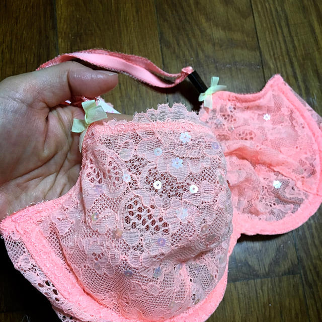 Victoria's Secret(ヴィクトリアズシークレット)の【新品未使用】Victoria's secret Demiブラ レディースの下着/アンダーウェア(ブラ)の商品写真