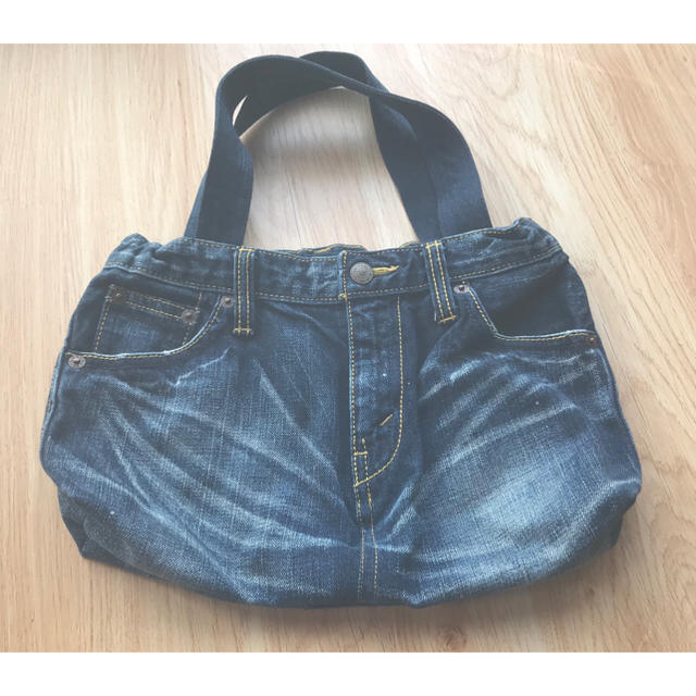 Levi's - リーバイス リメイクデニムバッグ(布タグ)の通販 by かえる