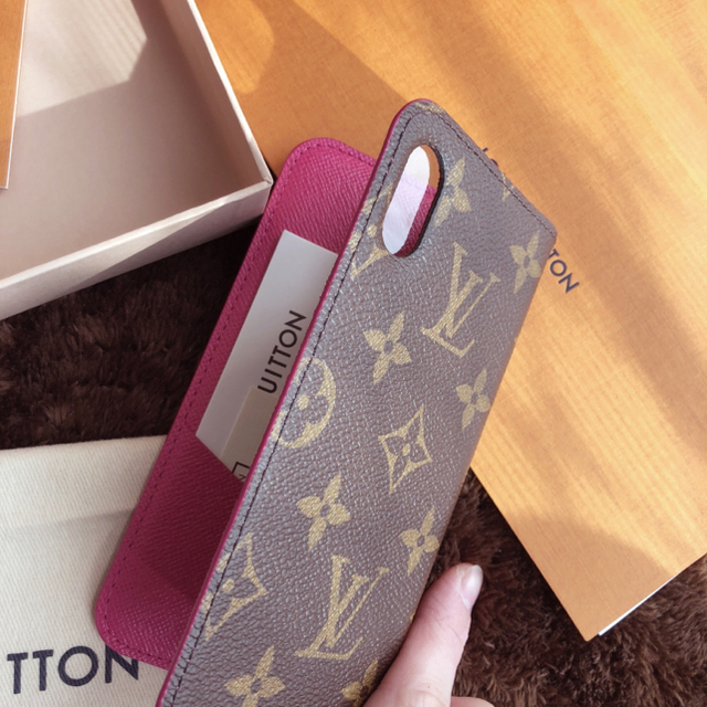 LOUIS VUITTON(ルイヴィトン)のLOUIS  VUITTON ♡ 新品 モノグラム iPhoneXケース ローズ スマホ/家電/カメラのスマホアクセサリー(iPhoneケース)の商品写真