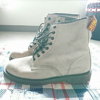 Dr.Martens - ドクターマーチン 8ホール スエード ベージュ UK8の通販
