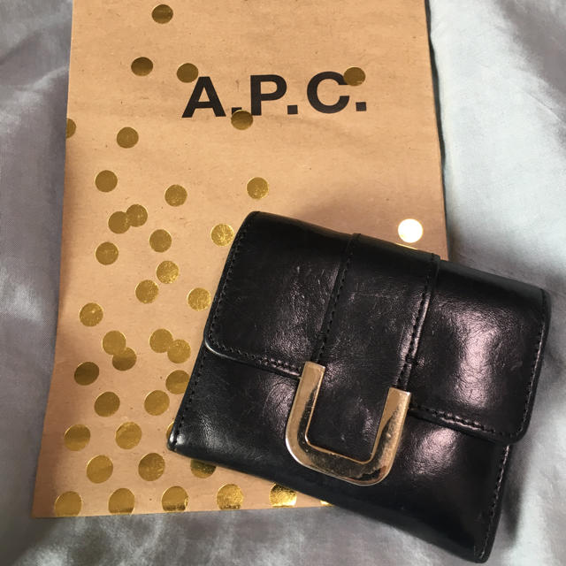 A.P.C(アーペーセー)のA.P.C. コンパクトウォレット 紙袋付き レディースのファッション小物(財布)の商品写真