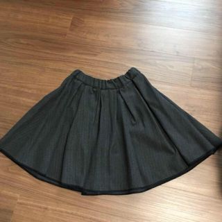 ザラ(ZARA)の✨ZARAのフレアースカート✨(ひざ丈スカート)