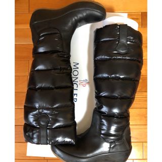 モンクレール(MONCLER)のスノーブーツ (ロング)モンクレール レディース(ブーツ)