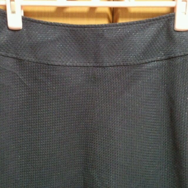紺フレアースカート レディースのスカート(ひざ丈スカート)の商品写真