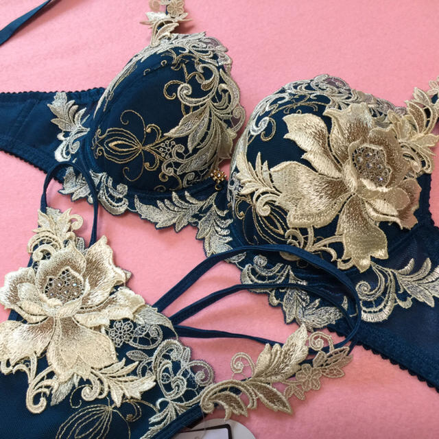 サルート 歌舞伎 B80 ソング M ワコール 店舗限定商品 78G BS www