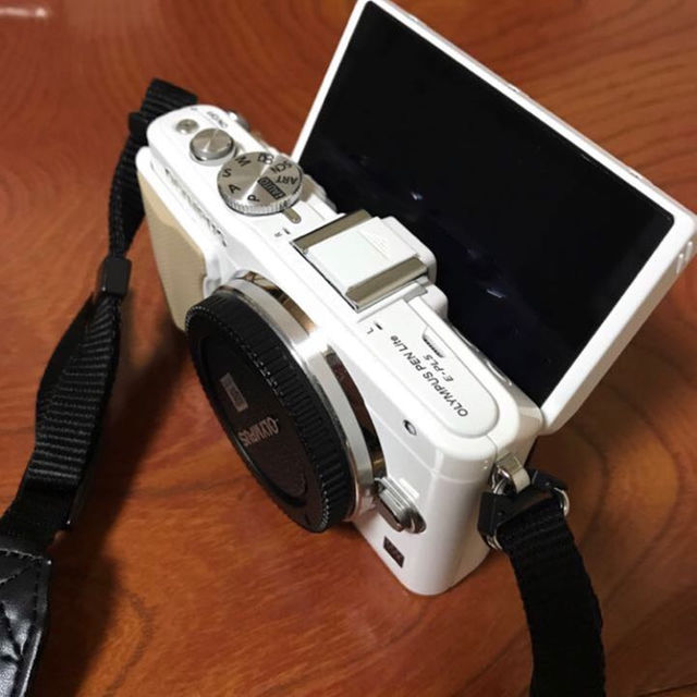 OLYMPUS(オリンパス)のミラーレス一眼 OLYMPUS PEN Lite E-PL5 スマホ/家電/カメラのカメラ(その他)の商品写真