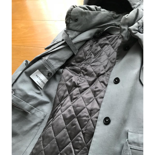 VIKTOR&ROLF(ヴィクターアンドロルフ)のVIKTOR&ROLF キルティングライナー付き コート レディースのジャケット/アウター(ロングコート)の商品写真