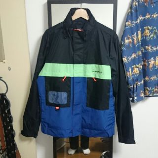 ノーティカ(NAUTICA)のNAUTICA ナイロンパーカー マウンテンパーカー(マウンテンパーカー)