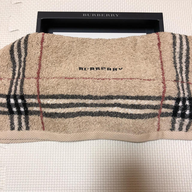 BURBERRY(バーバリー)のバーバリー タオル レディースのファッション小物(ハンカチ)の商品写真