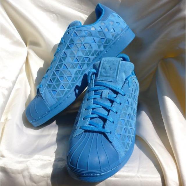 adidas(アディダス)の送料込新品27cm★アディダススーパースターADIDAS SUPERSTAR 青 メンズの靴/シューズ(スニーカー)の商品写真