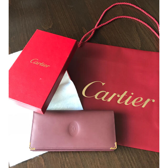 未使用新品 Cartier長財布のサムネイル