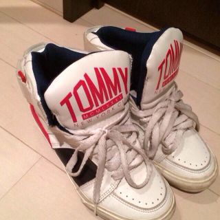 トミーヒルフィガー(TOMMY HILFIGER)のTOMMYハイカットシューズ(スニーカー)