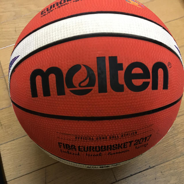 バスケ 7号 ゴム molten チケットのスポーツ(バスケットボール)の商品写真