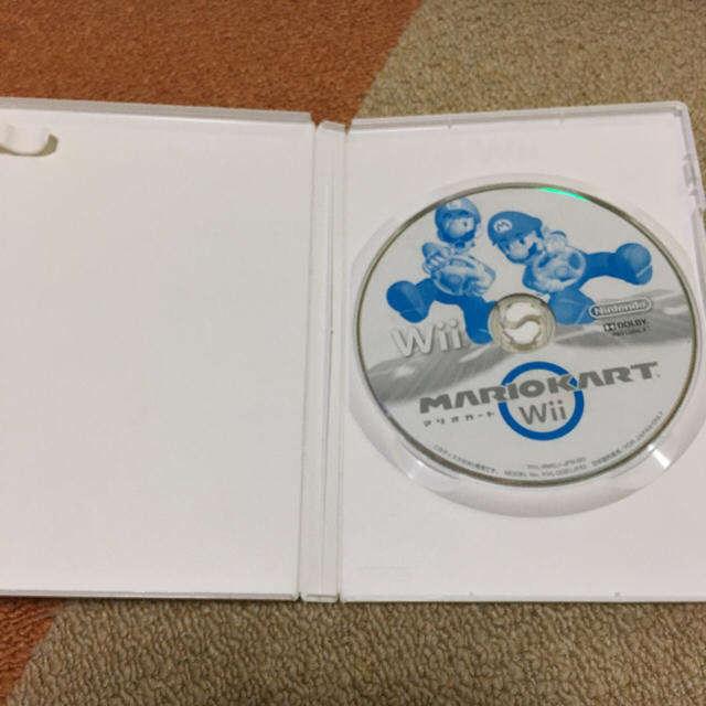 任天堂(ニンテンドウ)のWii  マリオカート セット エンタメ/ホビーのゲームソフト/ゲーム機本体(家庭用ゲームソフト)の商品写真