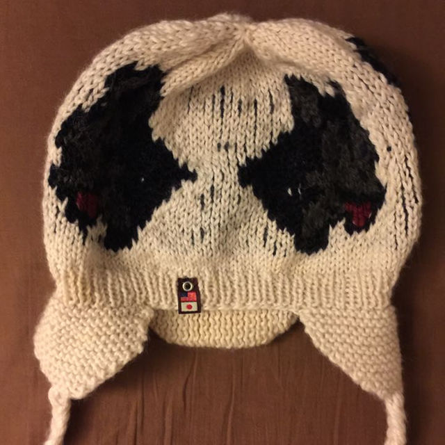 ニット帽 三つ編み 犬 狼 白 レディースの帽子(その他)の商品写真