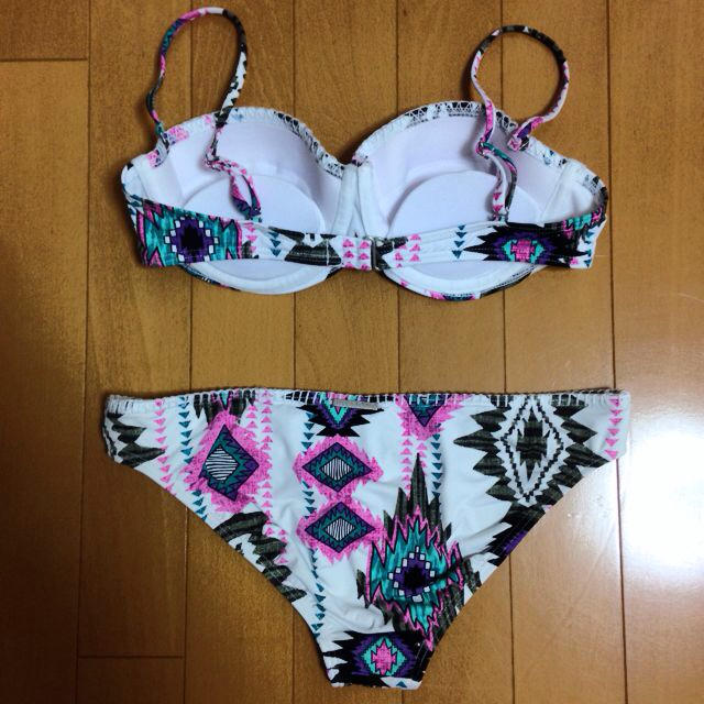 billabong(ビラボン)の新品未使用BILLABONGビキニ レディースの水着/浴衣(水着)の商品写真