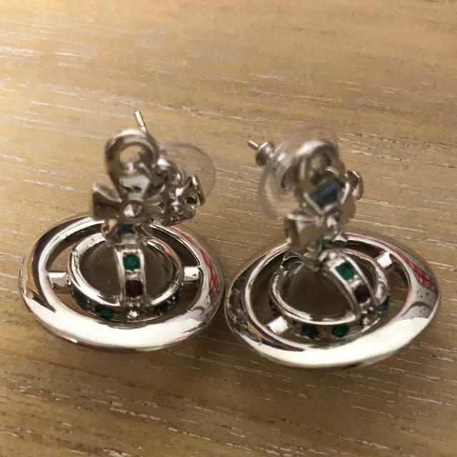 Vivienne Westwood(ヴィヴィアンウエストウッド)の♡Vivienne Westwood タイニーオーブピアス♡ レディースのアクセサリー(ピアス)の商品写真