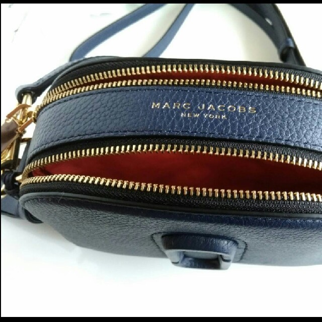 MARC JACOBS(マークジェイコブス)の☆hal.k様専用☆新品☆マークジェイコブス　ダブルＪ　濃紺ショルダーバッグ レディースのバッグ(ショルダーバッグ)の商品写真