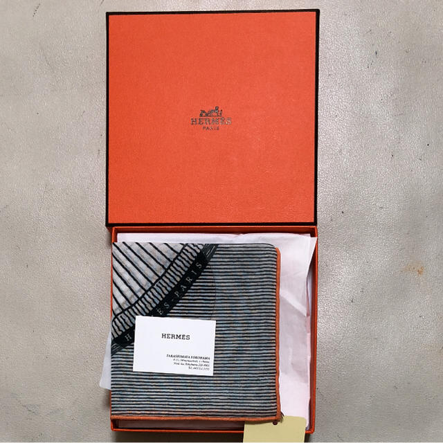 Hermes(エルメス)の値下げ！新品・未使用 エルメス 高級ハンカチーフ レディースのファッション小物(ハンカチ)の商品写真