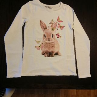 エイチアンドエム(H&M)のH&M134/140ウサギプリント長袖Tシャツ(その他)