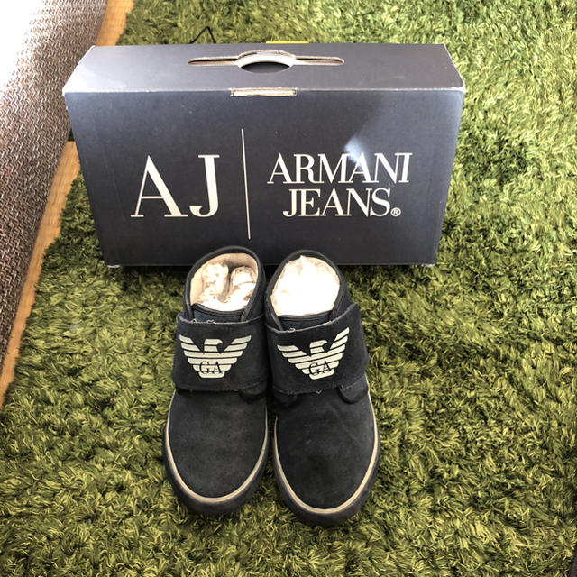 ARMANI JUNIOR(アルマーニ ジュニア)のアルマーニ 靴 ハイカット　キッズ キッズ/ベビー/マタニティのキッズ靴/シューズ(15cm~)(スニーカー)の商品写真