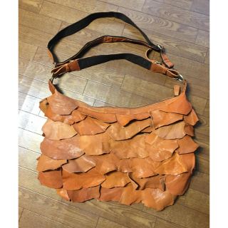 アンティカ(antiqua)のオシャレなバック(ショルダーバッグ)