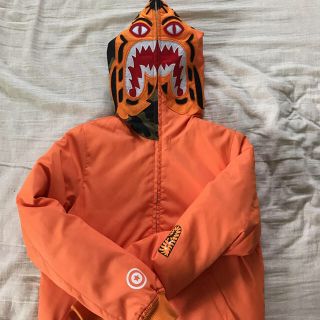 アベイシングエイプ(A BATHING APE)のAPE タイガーダウン(ダウンジャケット)