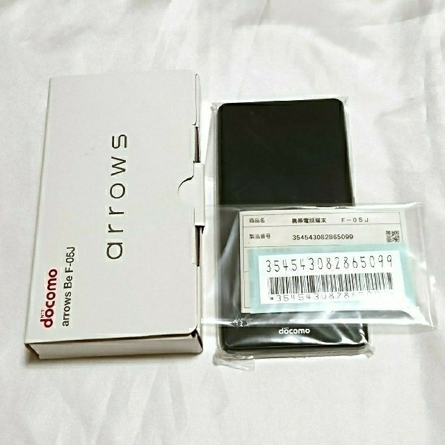 DOCOMO F-05J 本体 ホワイト 白ロム 判定○ DOCOMO F-05J 本体 ホワイト 白ロム 判定○