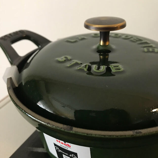 STAUB(ストウブ)のちびデブさま専用  ストウブ  ココットヴィンテージ１２ｃｍ　バジル インテリア/住まい/日用品のキッチン/食器(鍋/フライパン)の商品写真