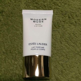 エスティローダー(Estee Lauder)のエスティーローダー ボディローション(ボディローション/ミルク)