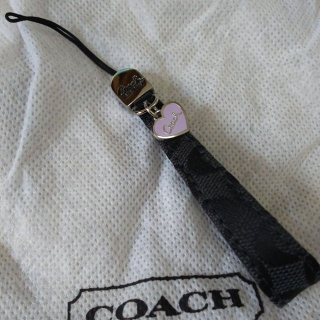 COACH(コーチ)の新品・未使用✨可愛い❤COACHストラップ✨ レディースのファッション小物(キーケース)の商品写真