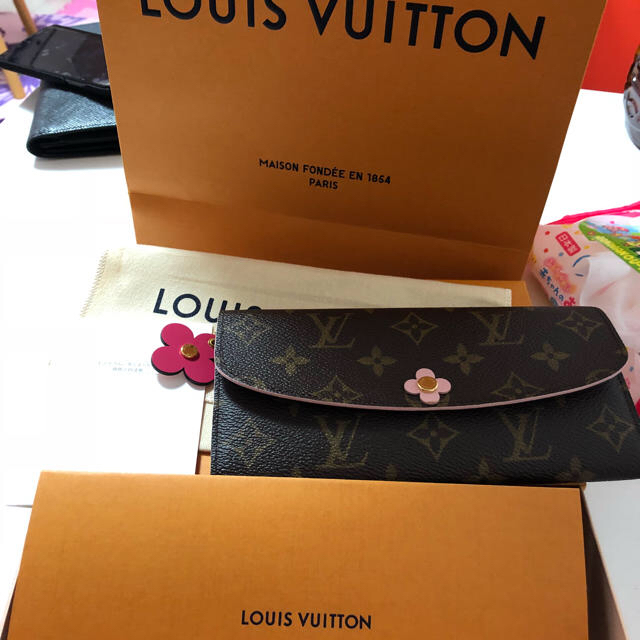 LOUIS VUITTON(ルイヴィトン)のLOUISVUITTONめが兄ぃ様 レディースのファッション小物(財布)の商品写真