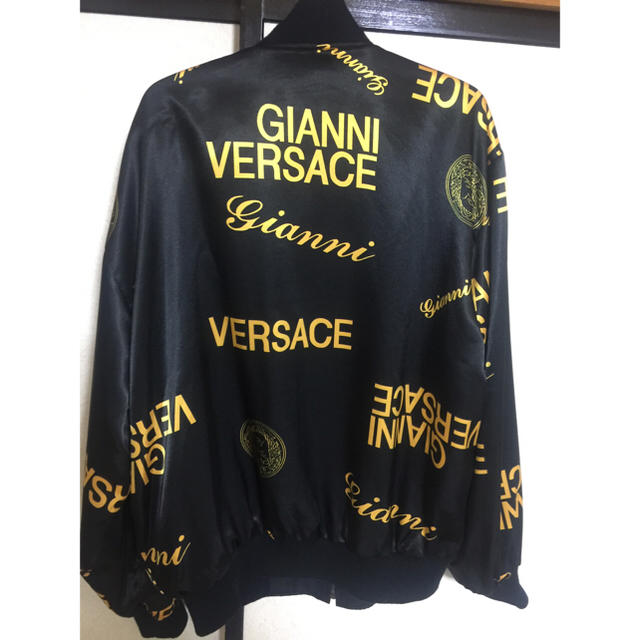 VERSACE   ヴェルサーチ   ブルゾン