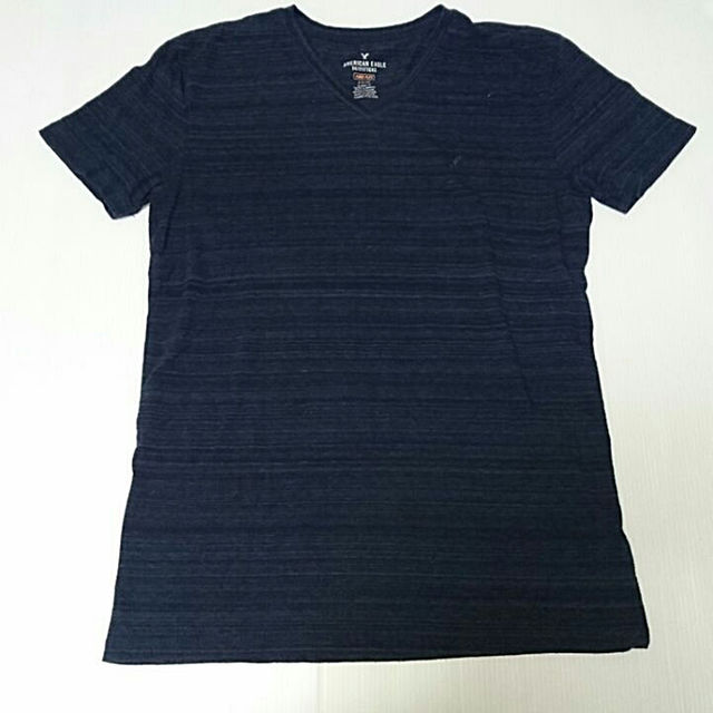 American Eagle(アメリカンイーグル)のアメリカンイーグル Vネック Tシャツ S size メンズのトップス(その他)の商品写真