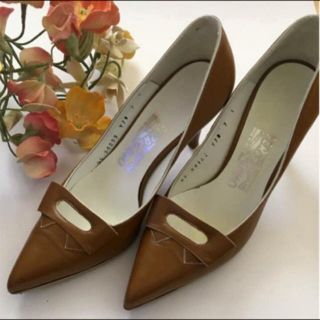 サルヴァトーレフェラガモ(Salvatore Ferragamo)のFERRAGAMO フェラガモ パンプス✨✨(ハイヒール/パンプス)