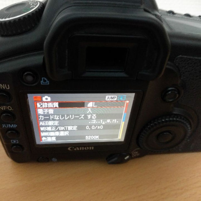 Canon EOS5D バッテリーグリップ付!!の通販 by ヒデキ's shop｜キヤノンならラクマ - フルサイズ一眼レフ キャノン 定番大人気