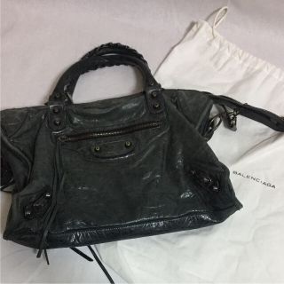 バレンシアガ(Balenciaga)のバレンシアガ ショルダーバッグ(ショルダーバッグ)